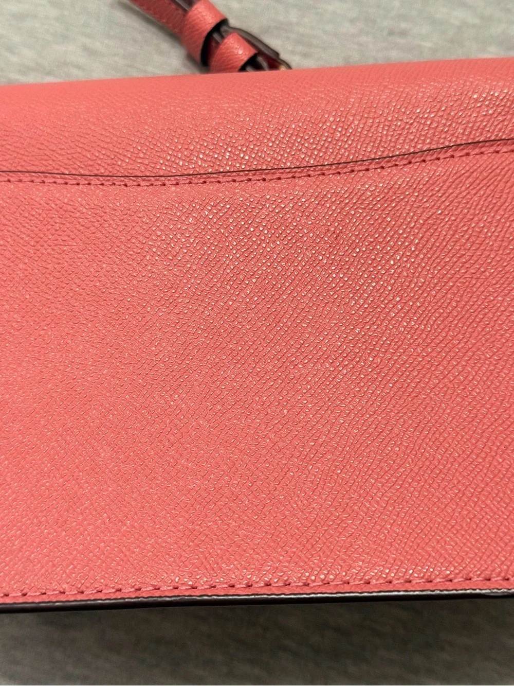 Coach Coral Leather cross body purse with Gold Logo